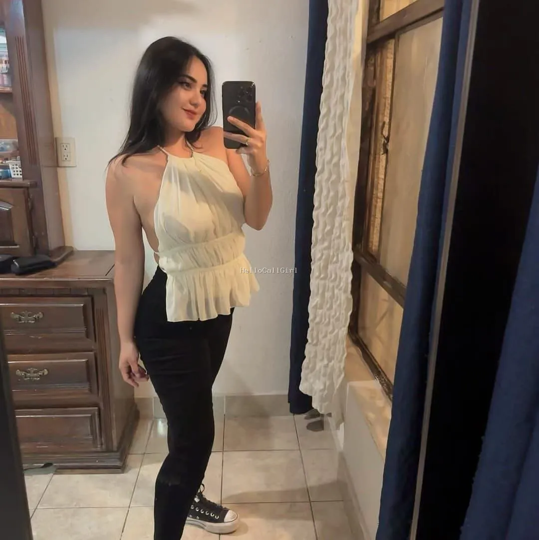 Today Book 100% Real Meet Call Girls In Gaur City 1,2 Greater Noida Escorts Call Us.📞8447427006