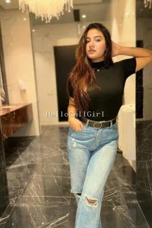 Call Girls In Delhi Safdarjung Enclave 8447389422 Female escort..