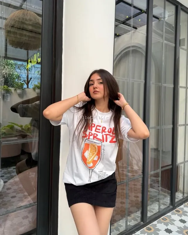 Call Girls In Ashok Nagar 𝟗𝟕𝟏𝟏𝟎𝟏𝟒𝟕𝟎𝟓 Escort Service