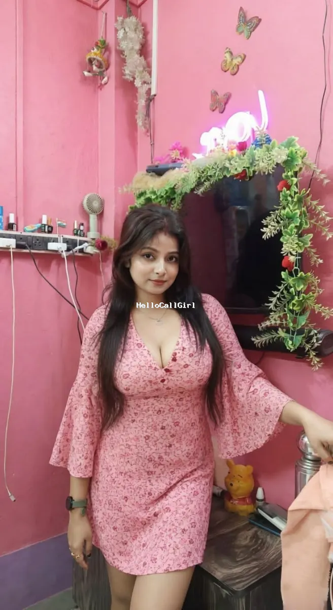 Call me college girl and 🥵🥵hot sexy' 🥵🥵bhabhi full enjoy🥵🥵 full safe and secure 💯