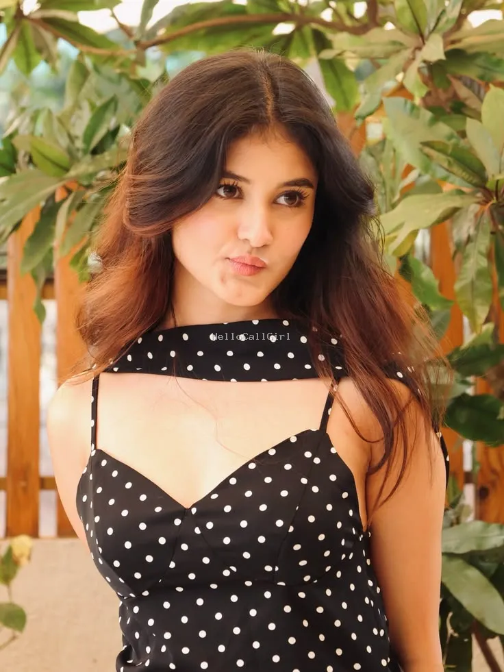 Call Girls In Goyla Village 9711800081 Escort Service