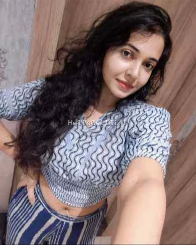 Call me 𝟵𝟯𝟬𝟰𝟲𝟭𝟱𝟭𝟮𝟳 for college call girl service available  in