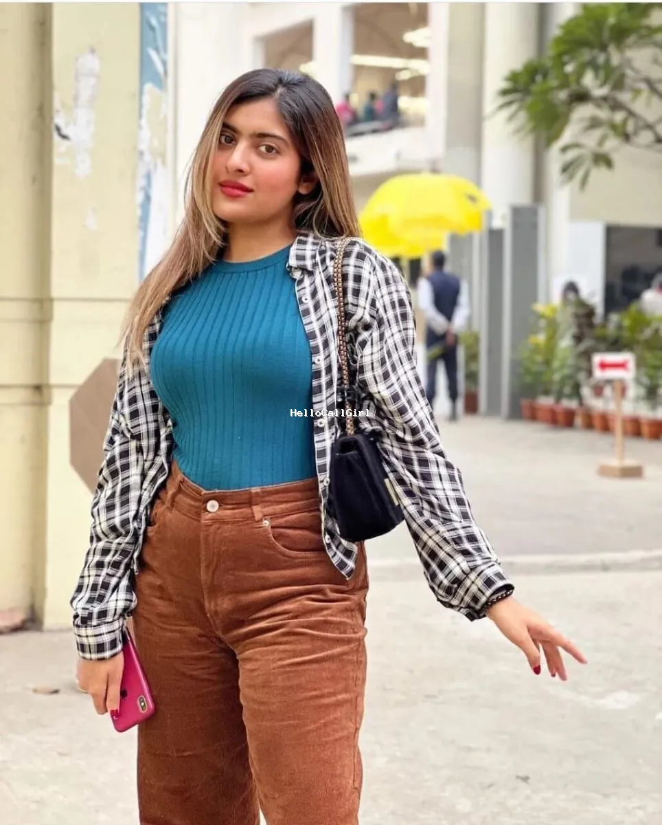 9953906436  Call Girls in Safdarjung Enclave ((Delhi))