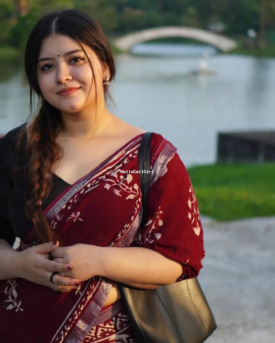 Call Girls in Hauz Khas—>(( 𝟵𝟲𝟰𝟯𝟵𝟬𝟬𝟬𝟭𝟴 ))—>Delhi NCR