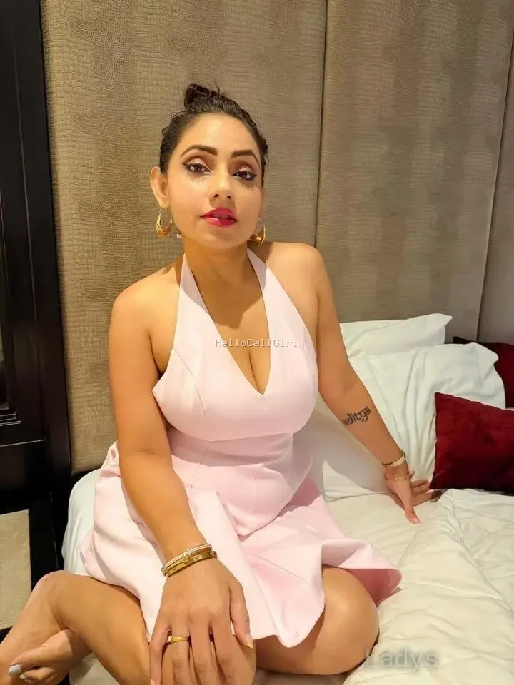 Top model  𝟵𝟯𝟬𝟰𝟲𝟭𝟱𝟭𝟮𝟳 college call girl service available  in