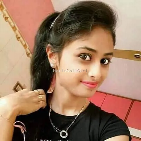 Rajkot Top model  𝟵𝟯𝟬𝟰𝟲𝟭𝟱𝟭𝟮𝟳 college call girl service available  in