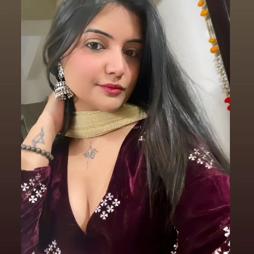Call Girls In Laxmi Nagar 9643097474 Sevice Delhi-100% Available 24*7