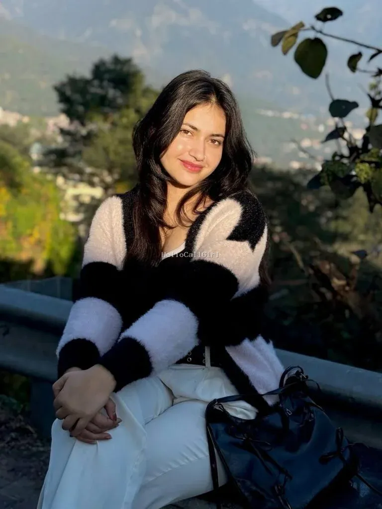 Call❤Girls In Delhi Dwarka Sector 13>☎+91>>8447088065 ✅